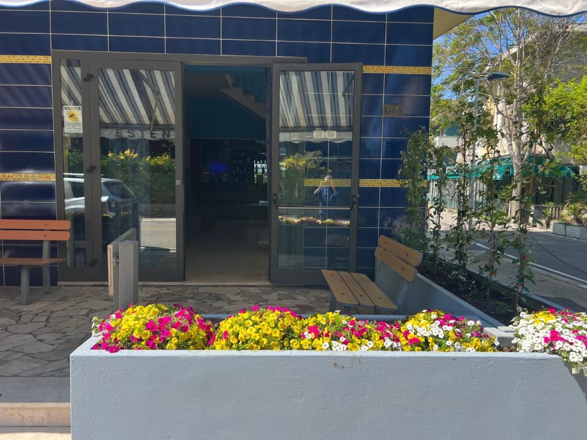 Hotel Estense Rimini Esterno foto