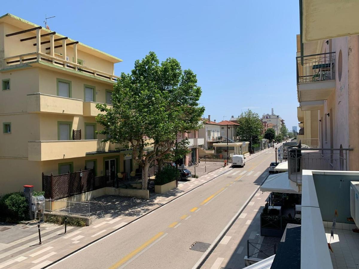 Hotel Estense Rimini Esterno foto