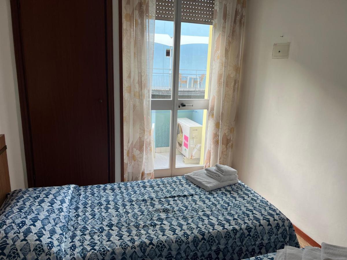 Hotel Estense Rimini Esterno foto