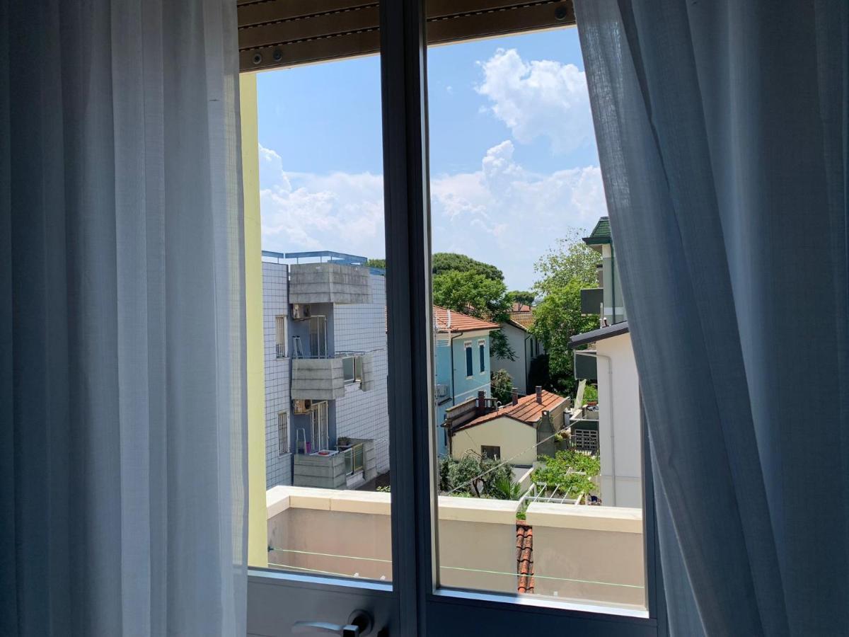 Hotel Estense Rimini Esterno foto